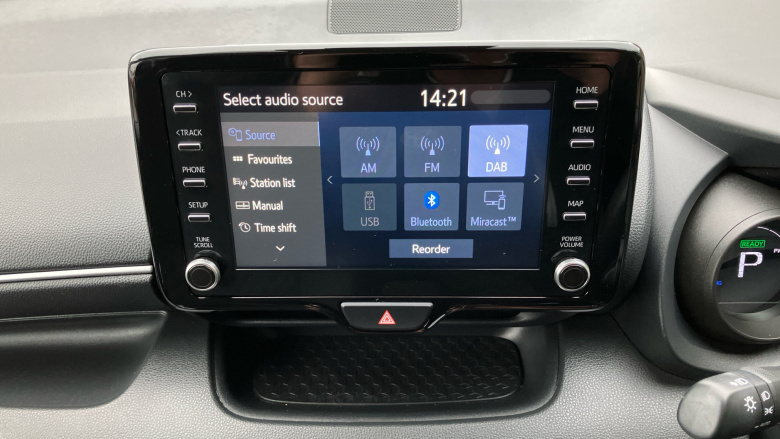 Toyota Yaris 1.5 Hybrid Design 5dr CVT Hybrid Hatchback